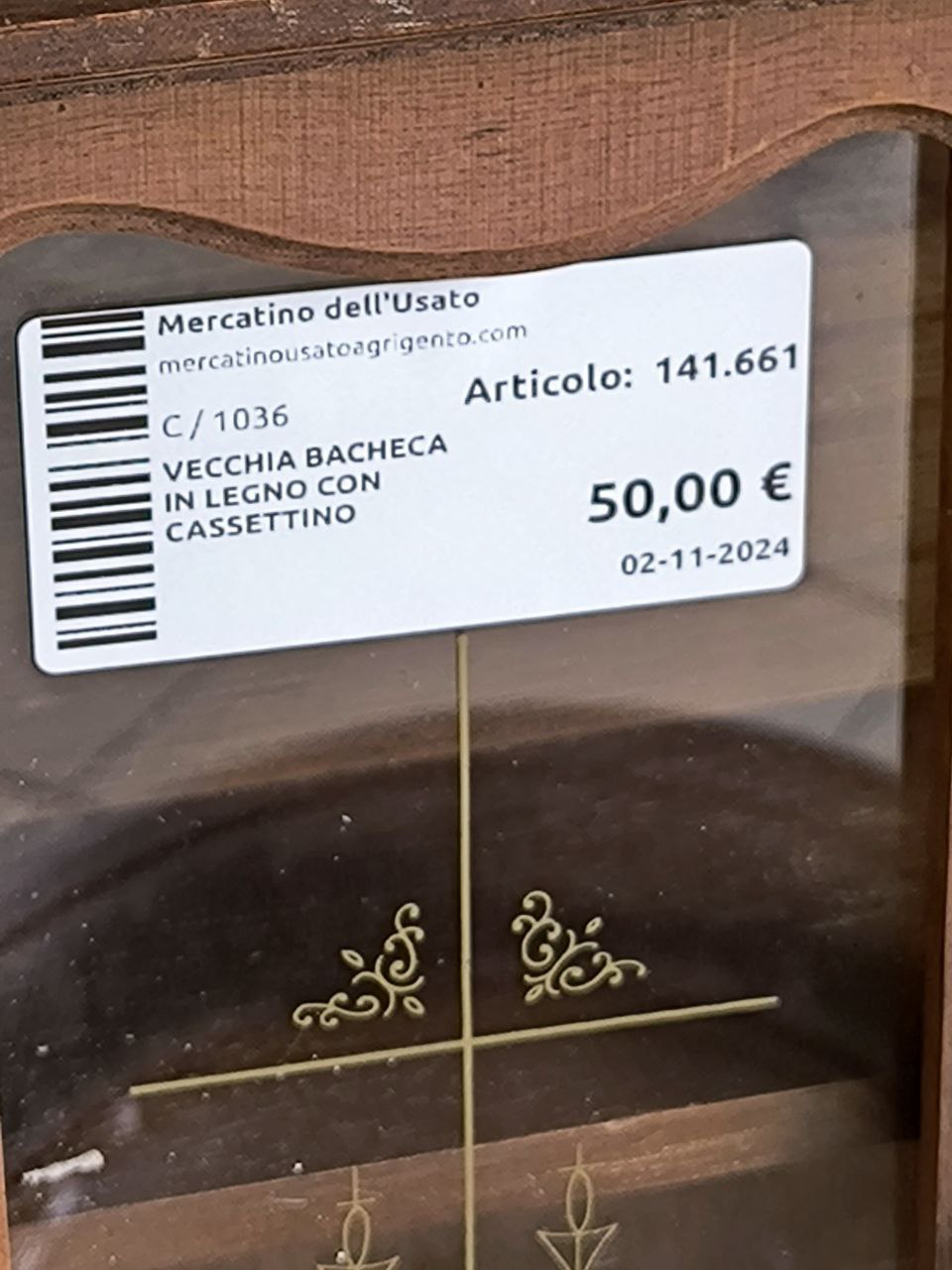 VECCHIA BACHECA IN LEGNO