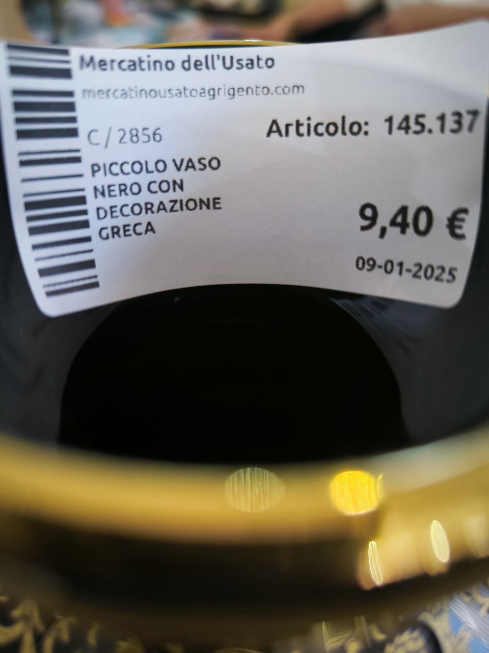 PICCOLO VASO NERO
DECORAZIONE GRECA