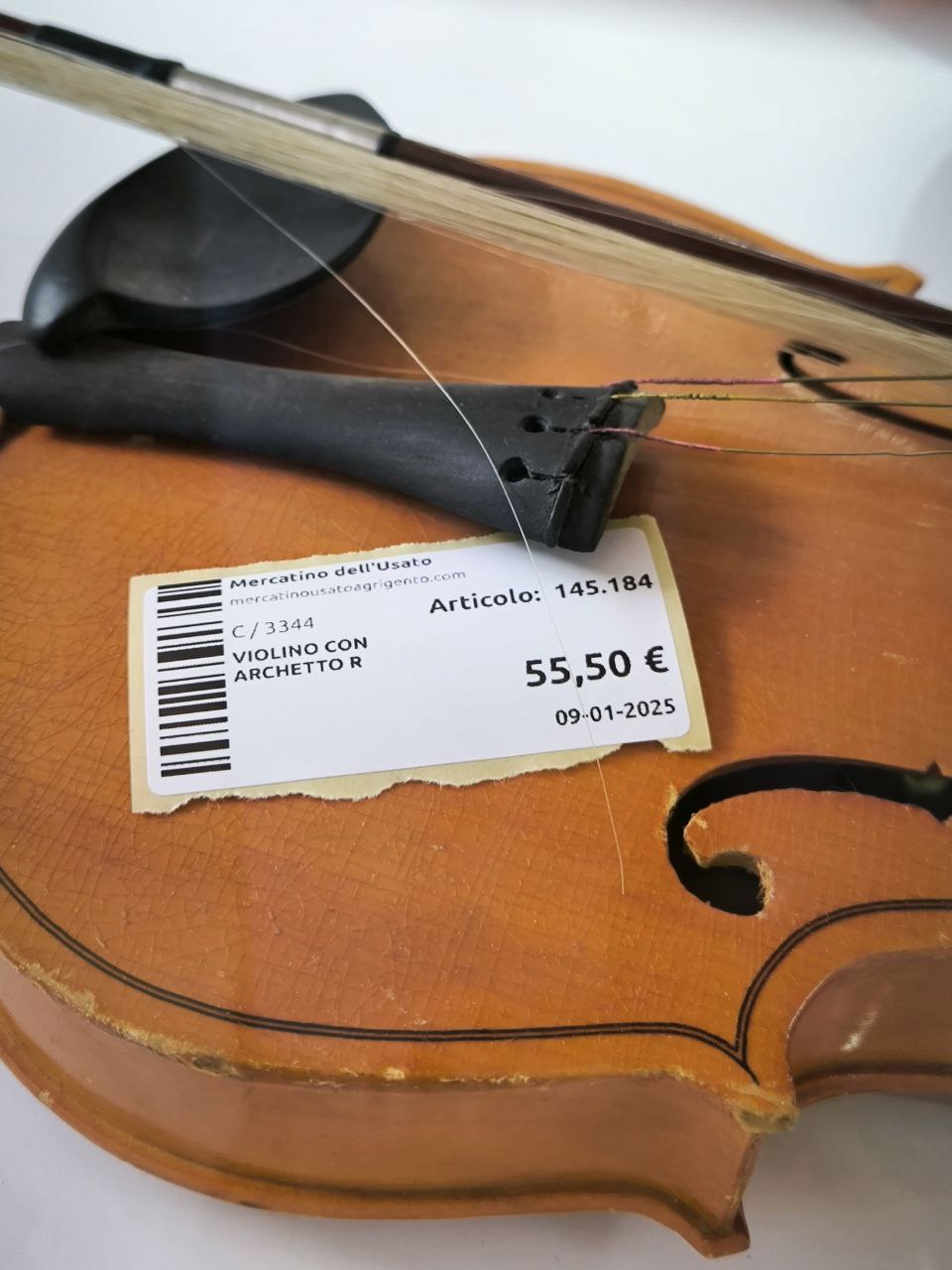 VIOLINO CON ARCHETTO R.