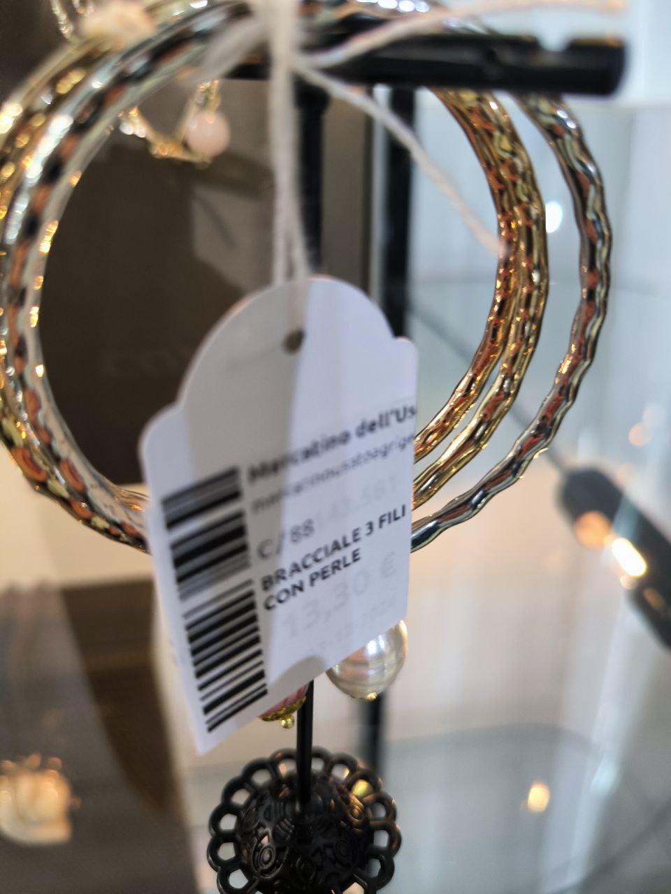 BRACCIALE TRE FILI
CON PERLE
