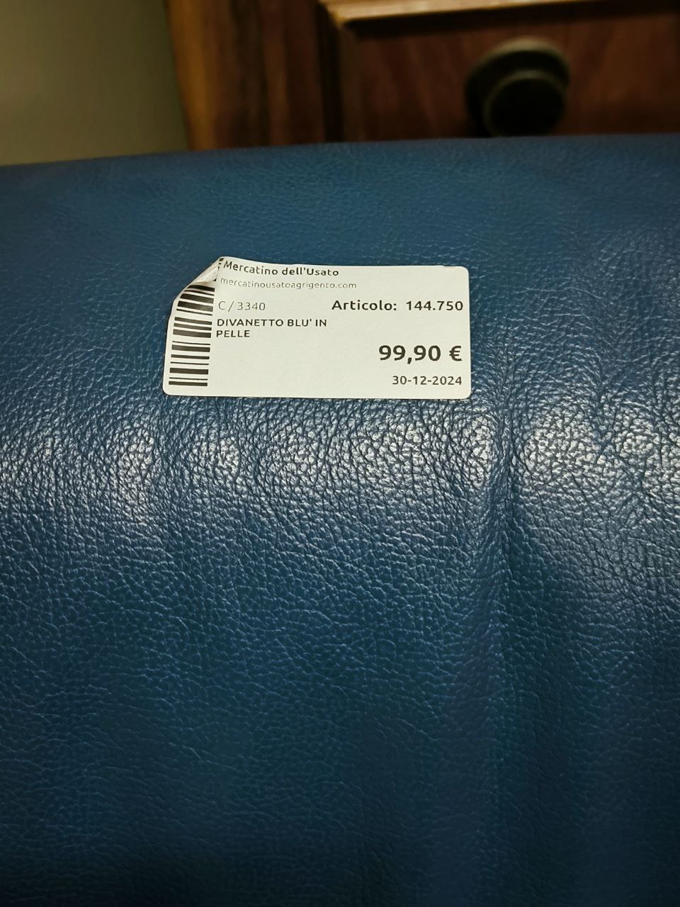 Divanetto Blu' In Pelle