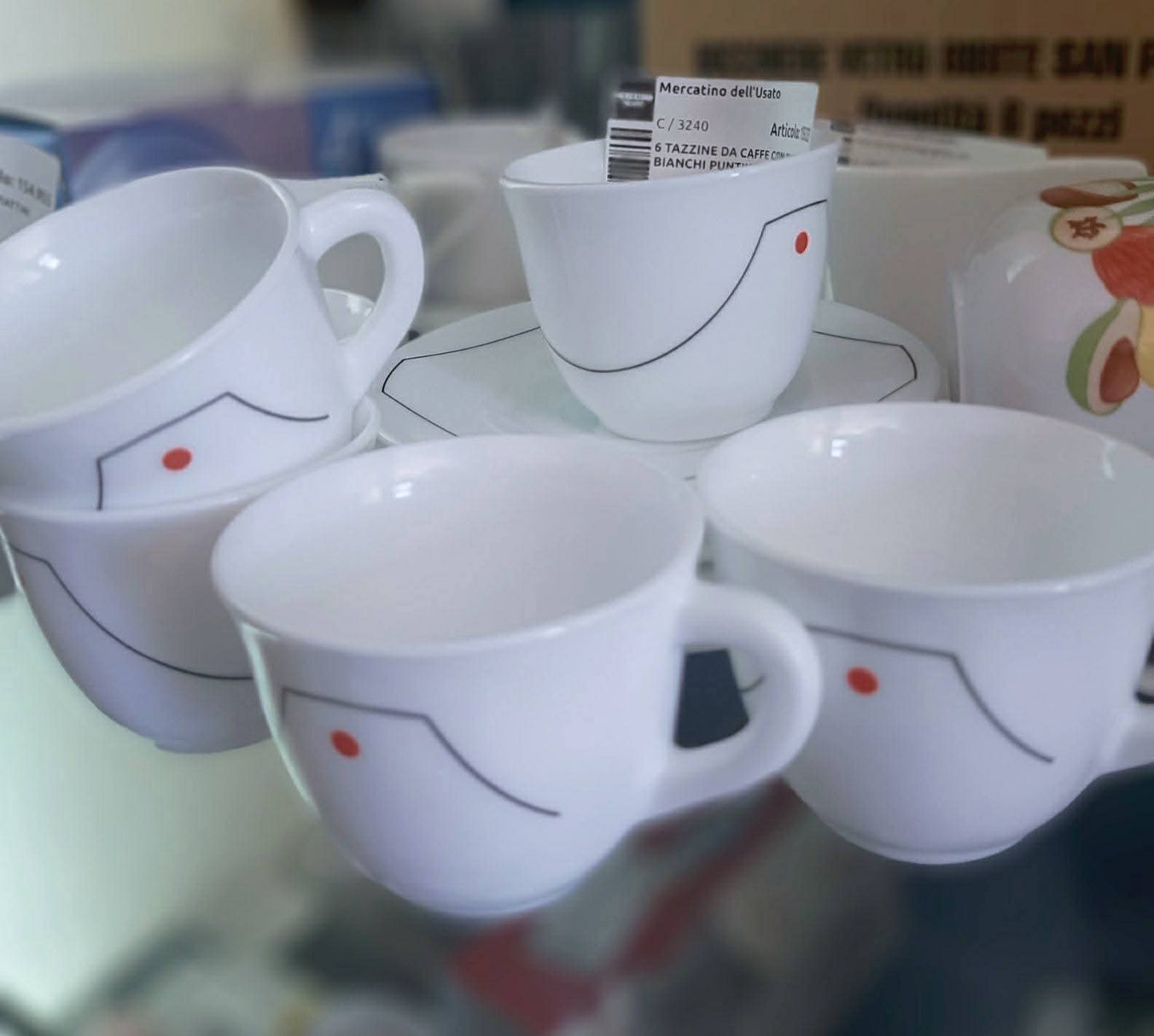 6 Tazzine Da Caffe Con Piattini Bianchi Puntino Rosso