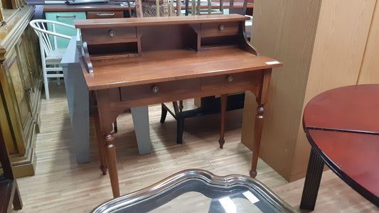 Scrivania Arte Povera Con Alzatina E Cassetti