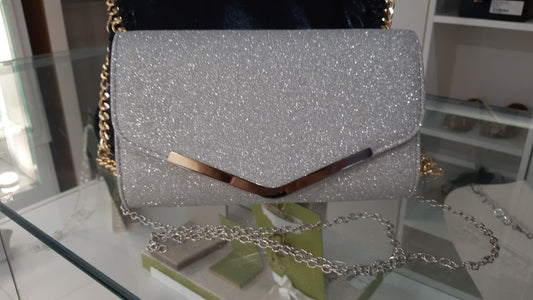 Borsa Brillantinata Con Tracolla A Catena