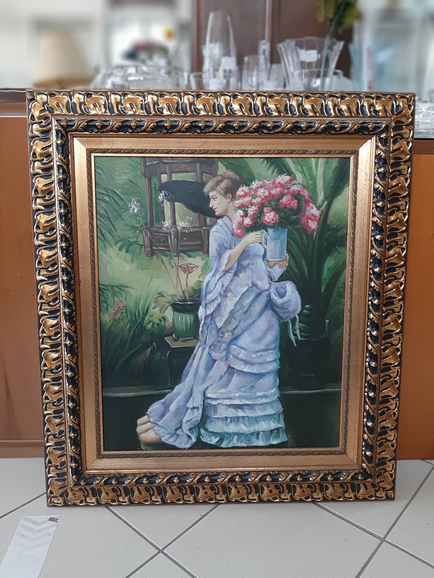 Quadro Classico Cornice Dorata Donna In Abito Azzurro E Mazzo Di Fiori