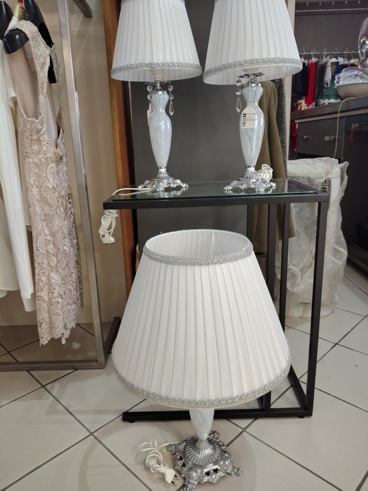 Tris Di Lumi Con Paralume Bianco Bordo Grigio