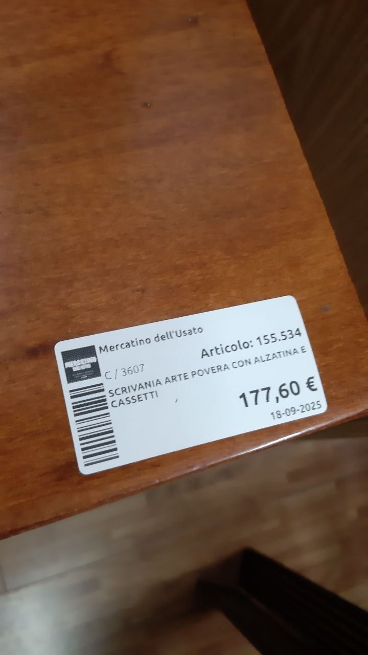 Scrivania Arte Povera Con Alzatina E Cassetti