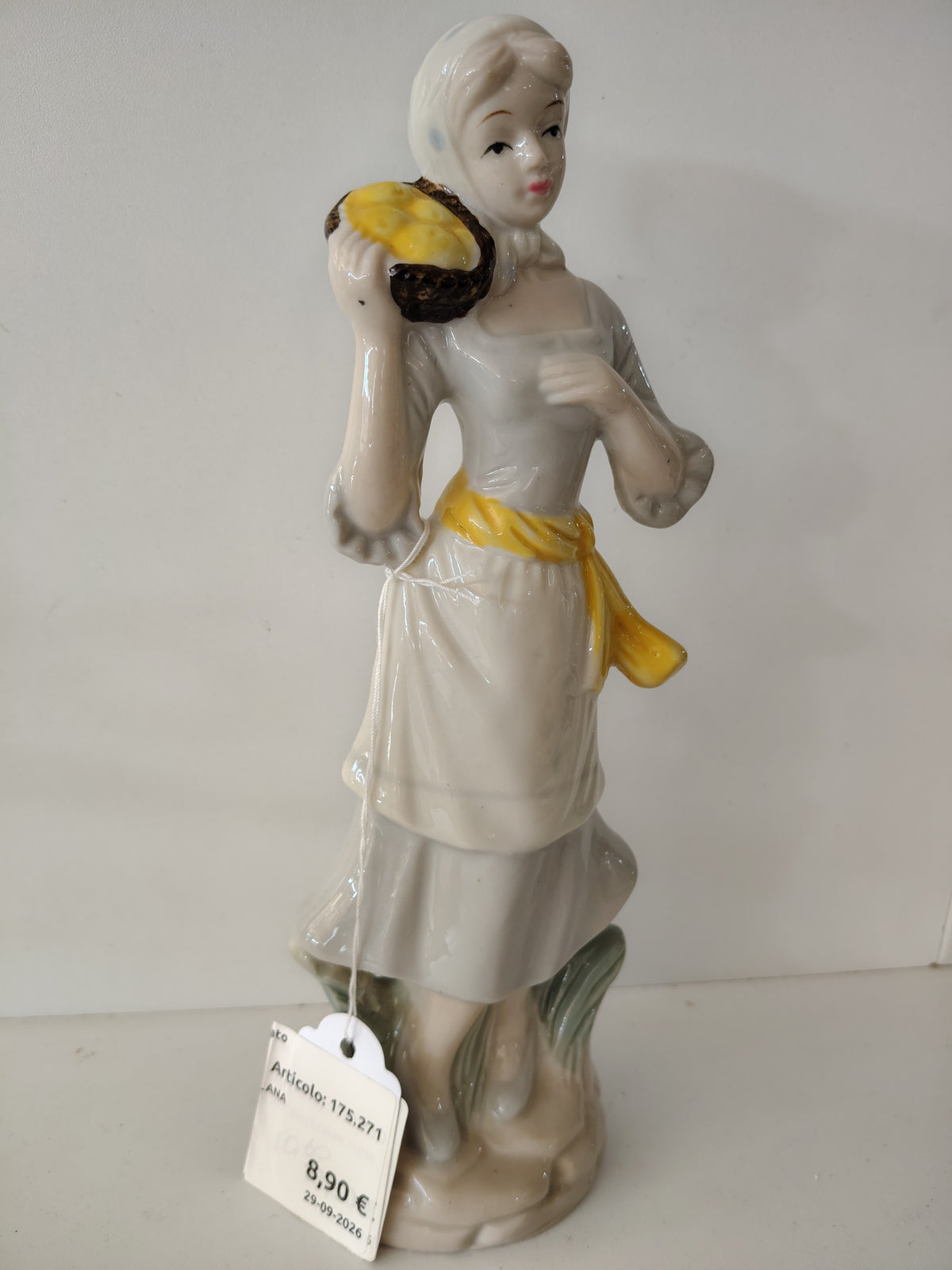 Statua In Porcellana