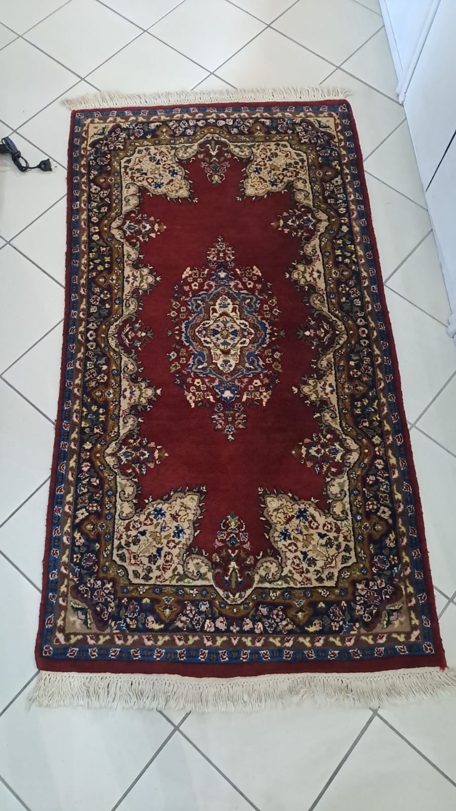 Tappeto Indiano 169x90 Rosone Centrale Bordo Bordeaux