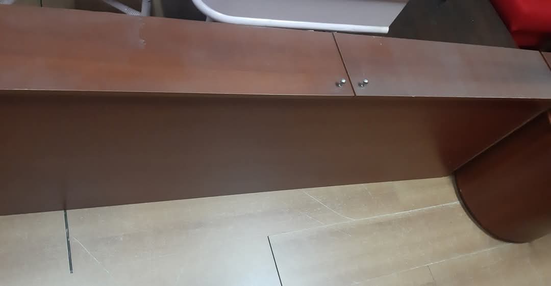 Como Con Comodini E Struttura In Legno