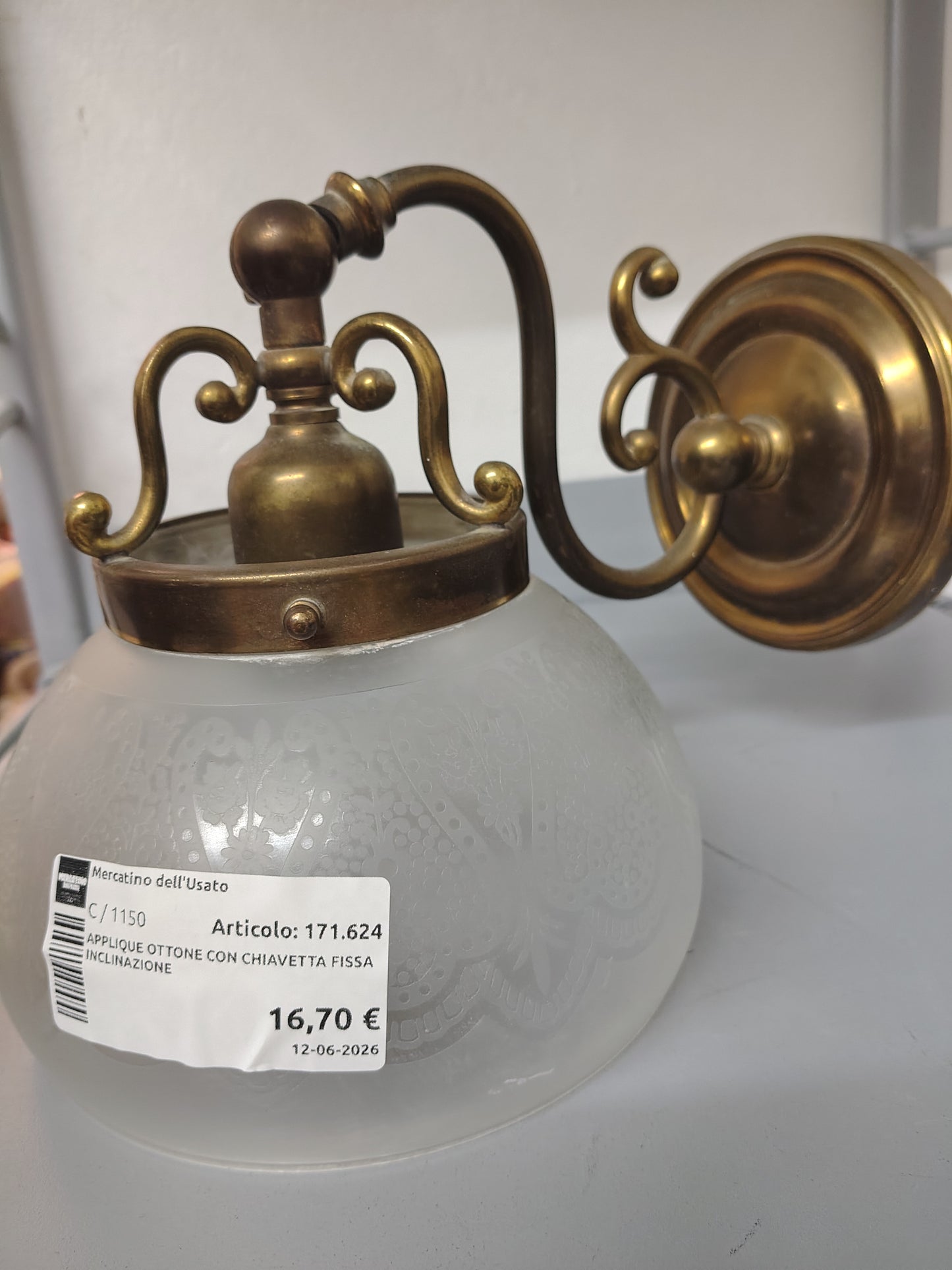 Applique Ottone Con Chiavetta Fissa Inclinazione