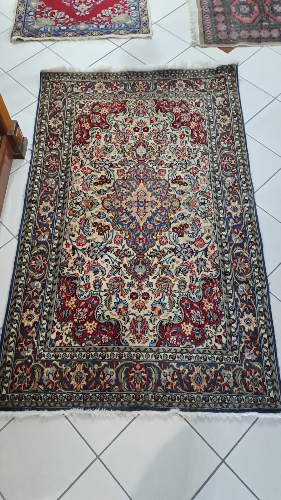 Tappeto Indiano Bordo Rosone Centrale Rosa/fucsia 148x94