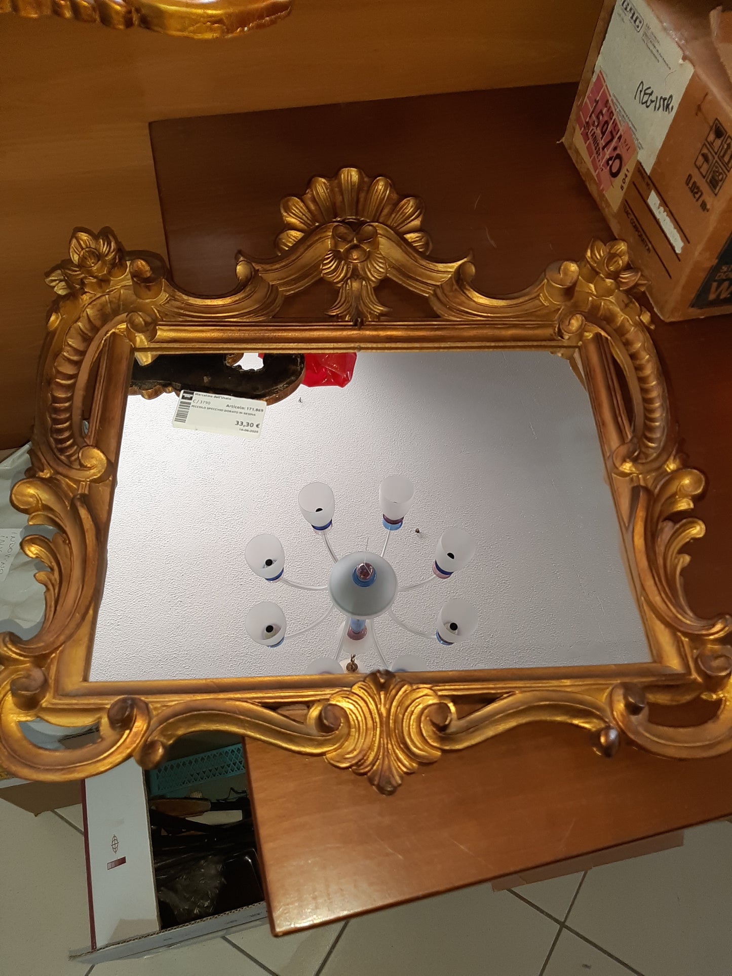 Piccolo Specchio Dorato In Resina