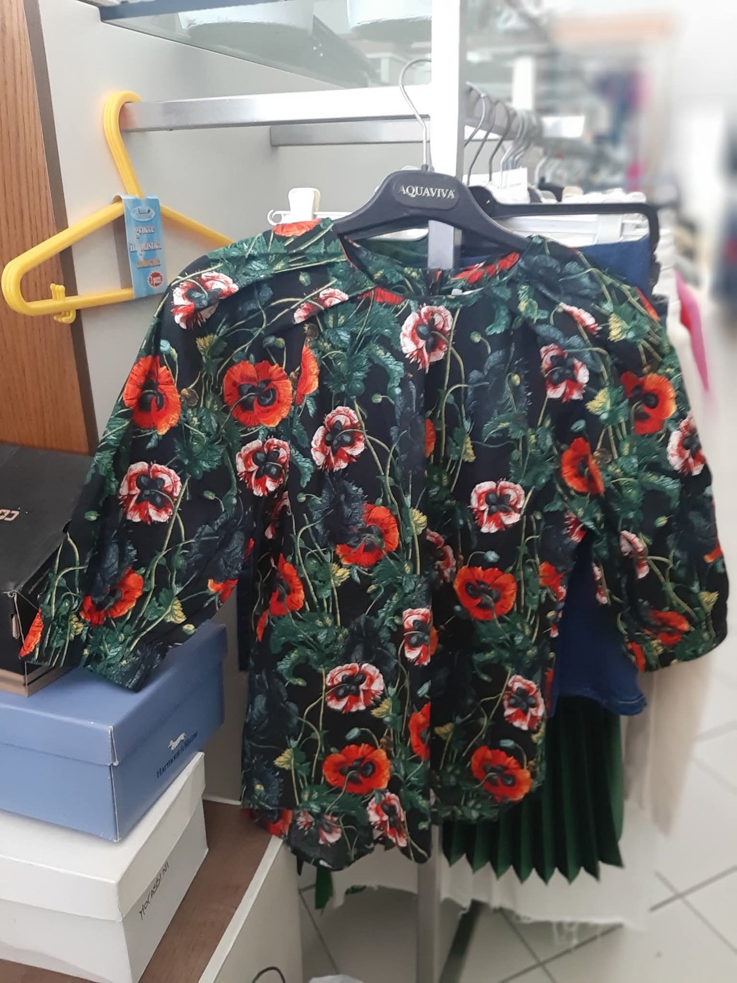 Maglietta Nera A Fiori Hm Mis S