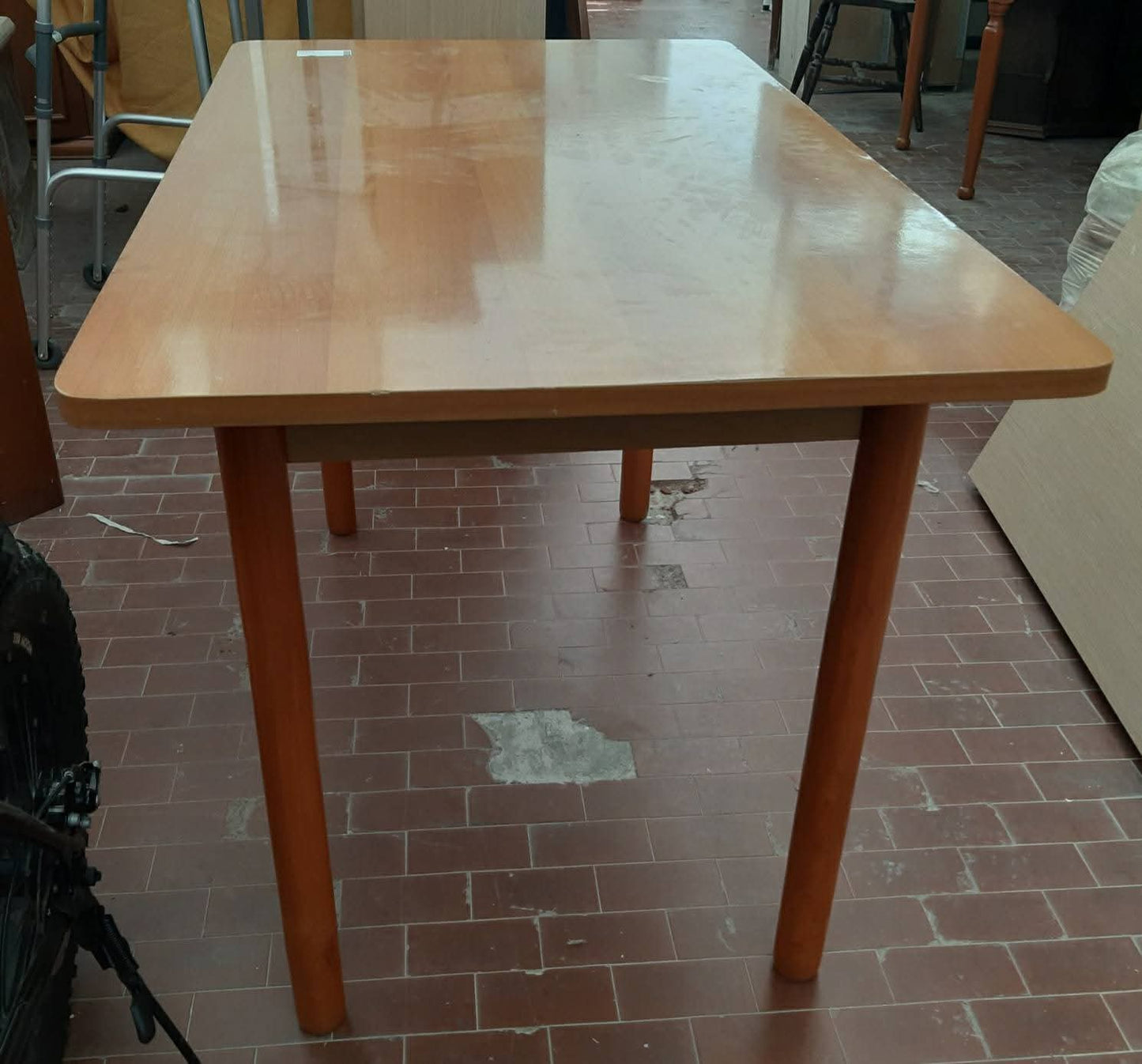 Tavolo Allungabile Noce Chiaro Base R.