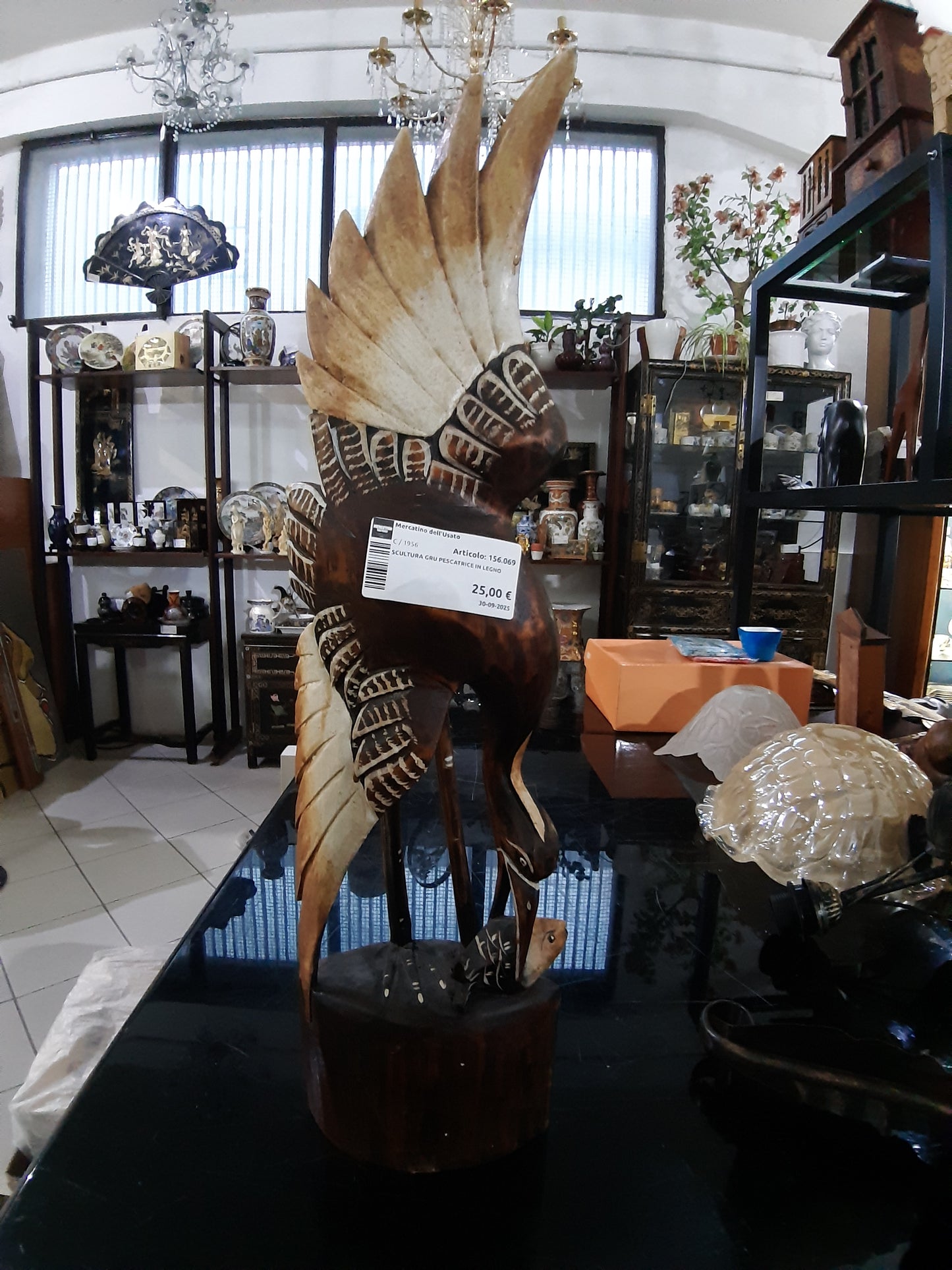 Scultura Gru Pescatrice In Legno