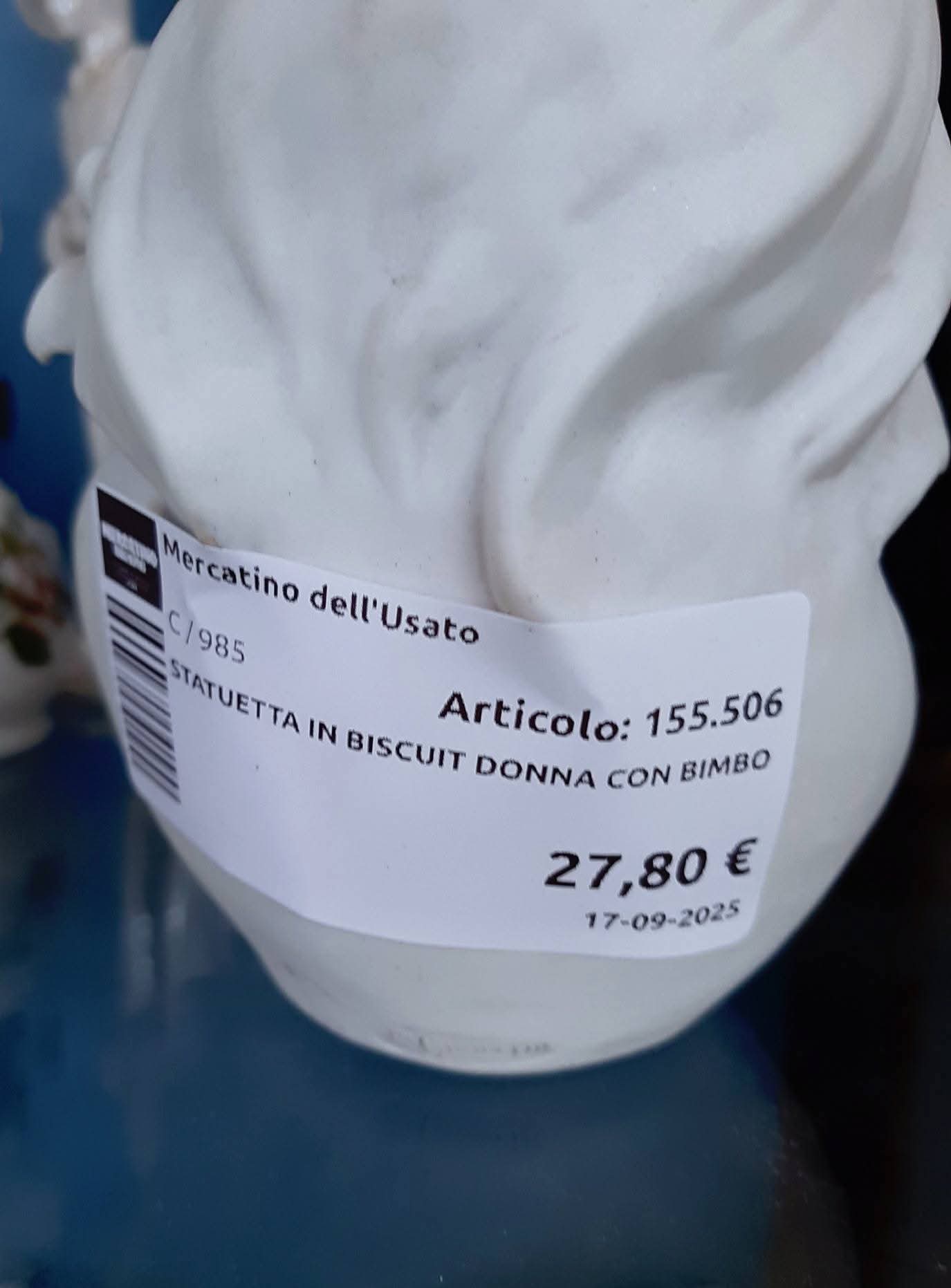 Statuetta In Biscuit Donna Con Bimbo