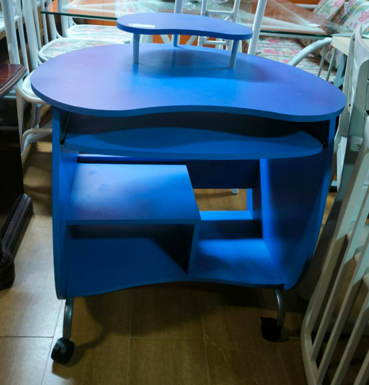 Piccola Scrivania Porta Pc Azzurra