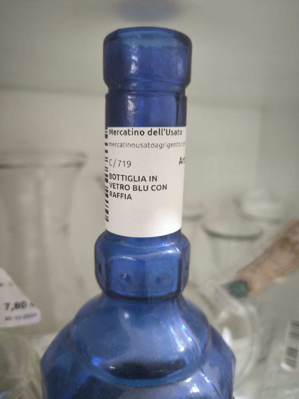Bottiglia In Vetro Blu Con Raffia