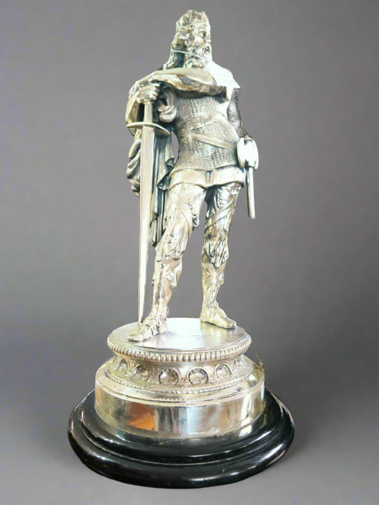 STATUA ARGENTATA CONDOTTIERO BASE LEGNO