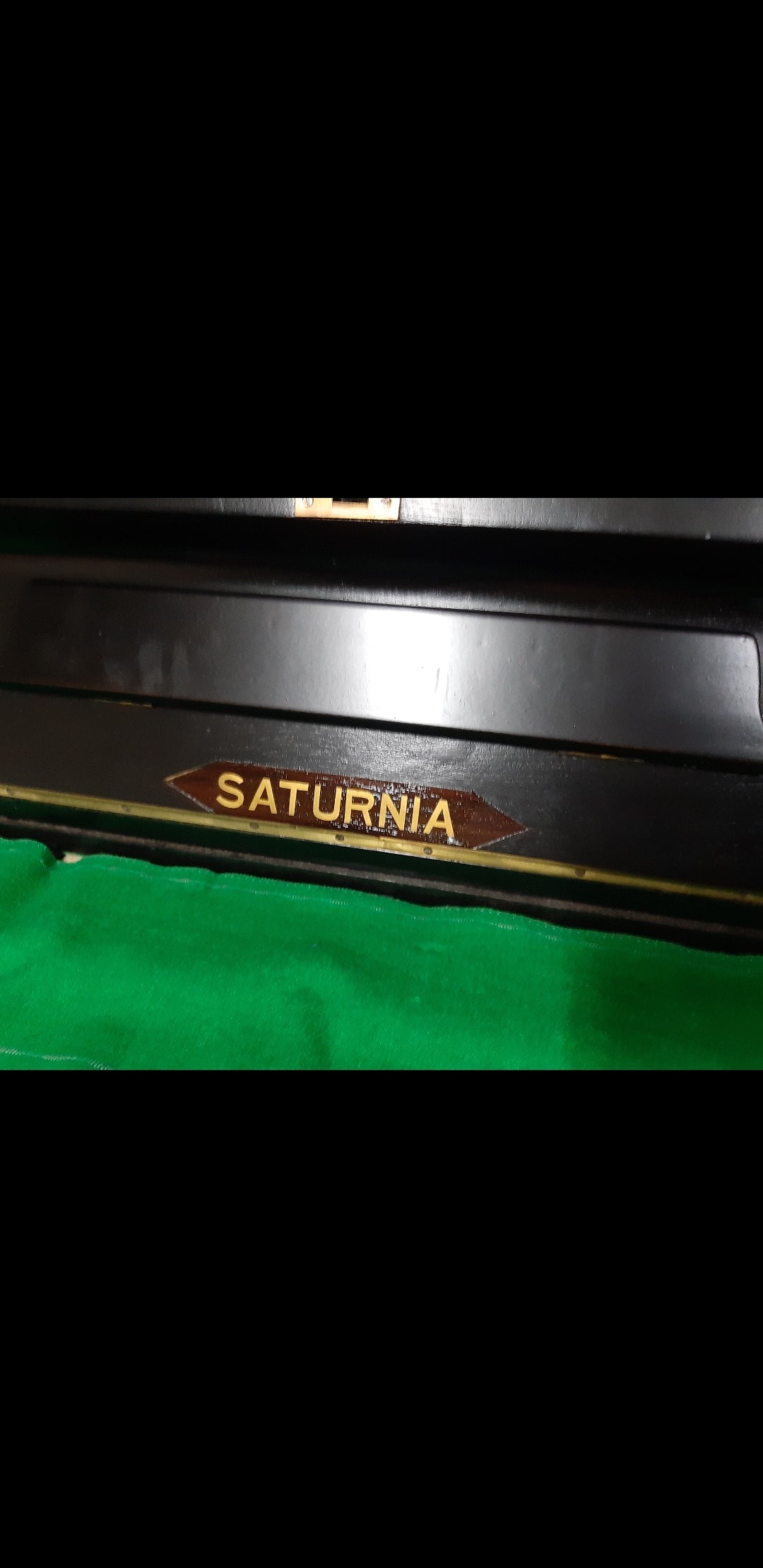Vecchio Pianoforte Restaurato Non Funzionante