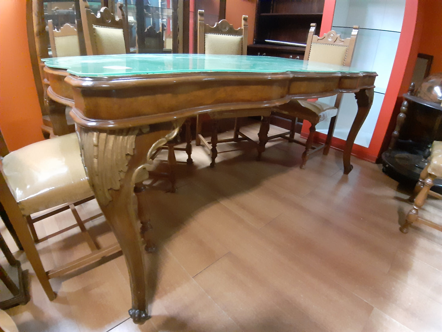 Tavolo Stile Chippendale Base Vetro Verde