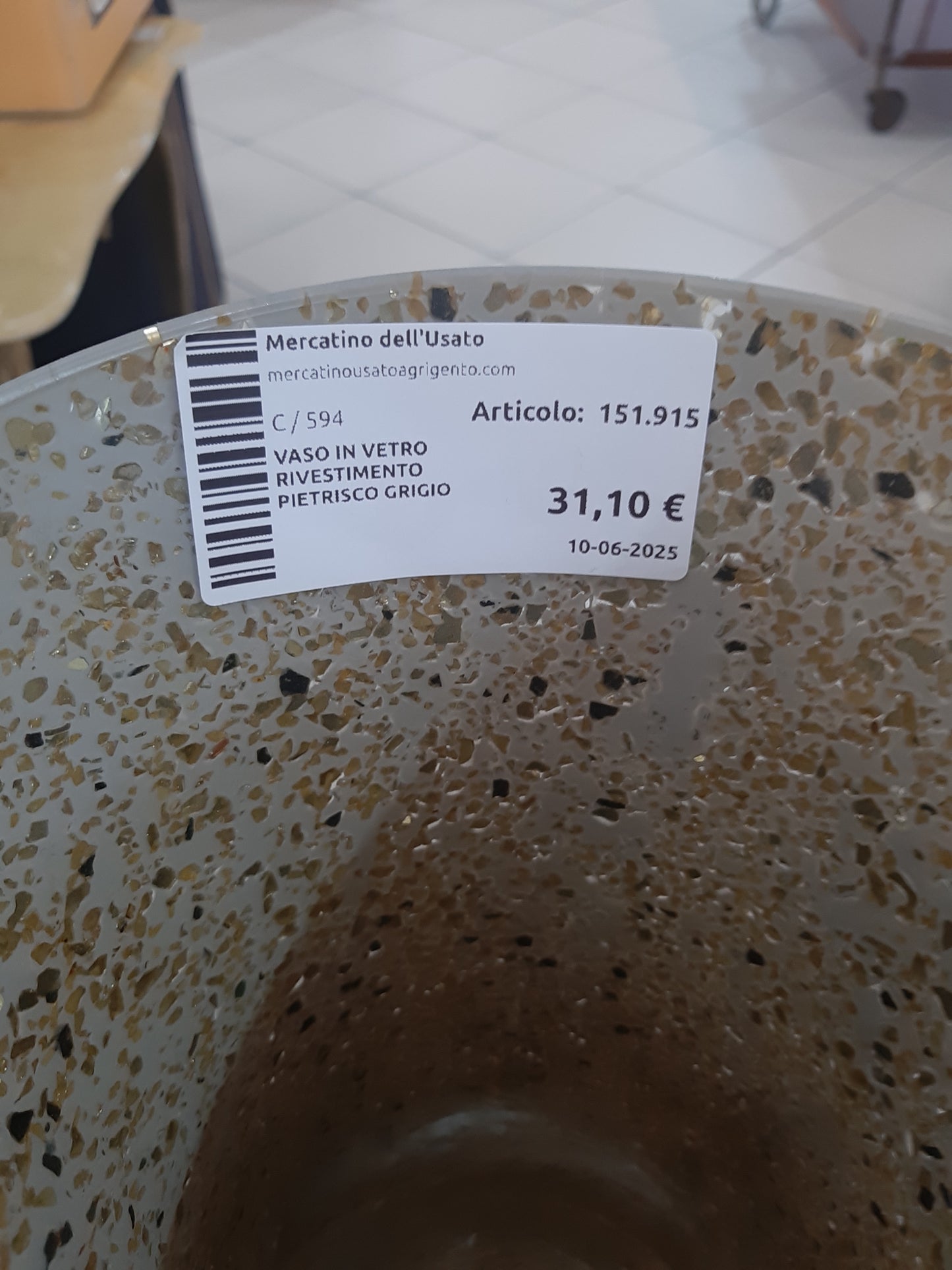 Vaso In Vetro Rivestimento Pietrisco Grigio