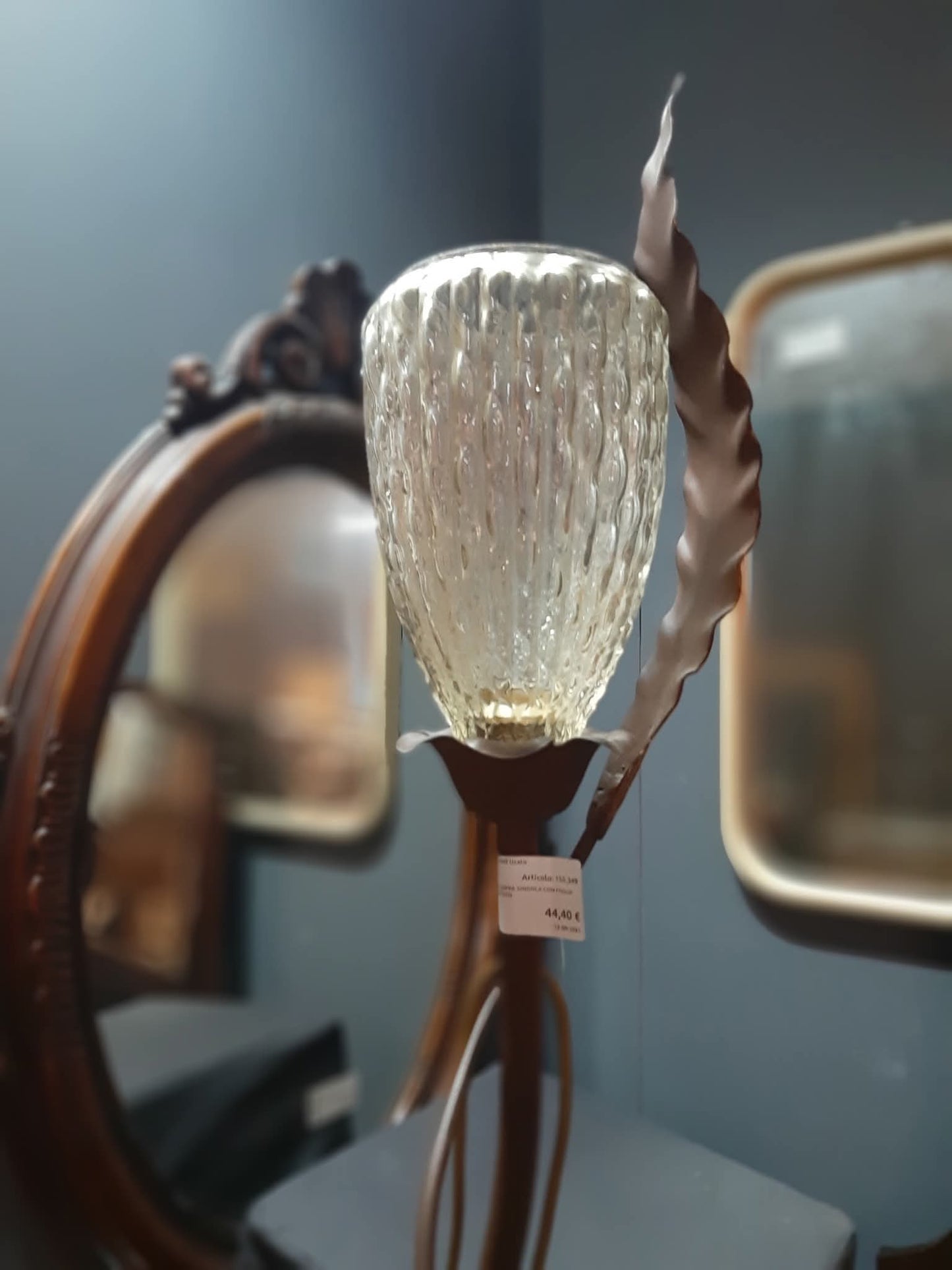 Piantana Coppa Singola Con Foglia Ferro Battuto