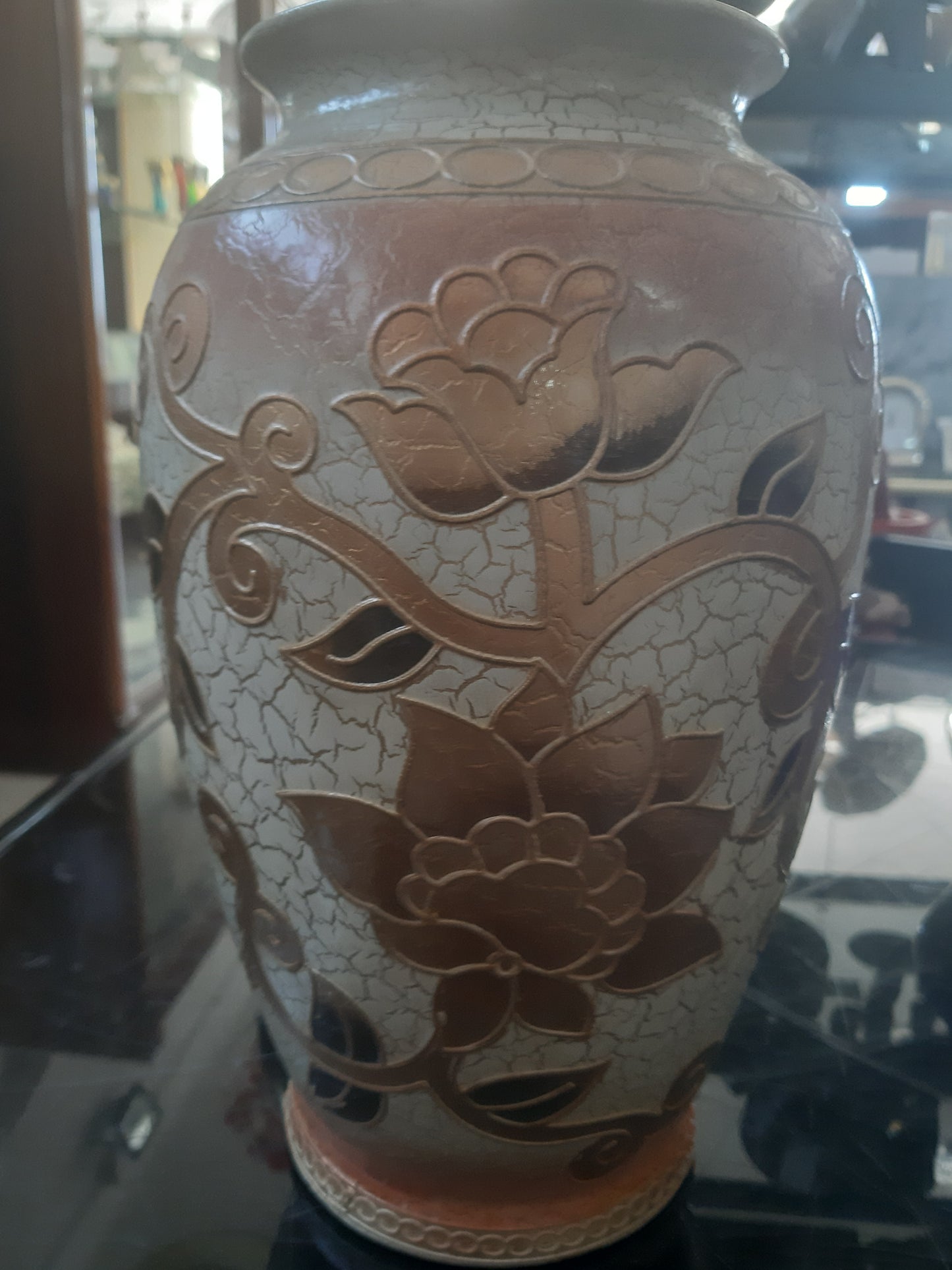Vaso In Ceramica Decorazione Fiori A Rilievo Lavorazione Craklè