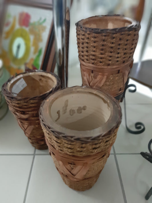 Vaso In Terracotta E Rattan
