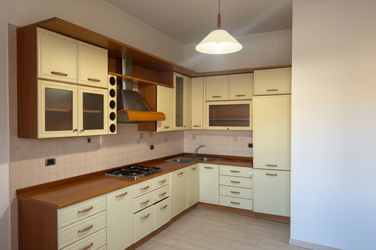 Cucina Ad Angolo R. Completa Di Elettrodomestici R.