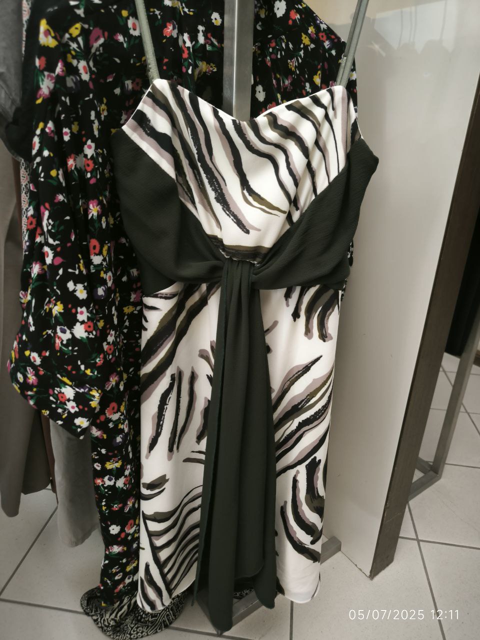 Vestitino Bianco E Verde Con Fascia Verde Rinascimento Mis S