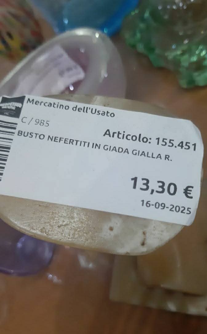 Busto Nefertiti In Giada Gialla R.
