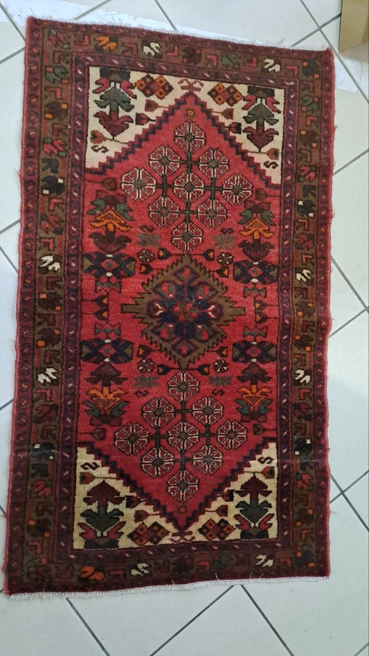 Tappeto Rosso Beige E Verde  122x71 R.