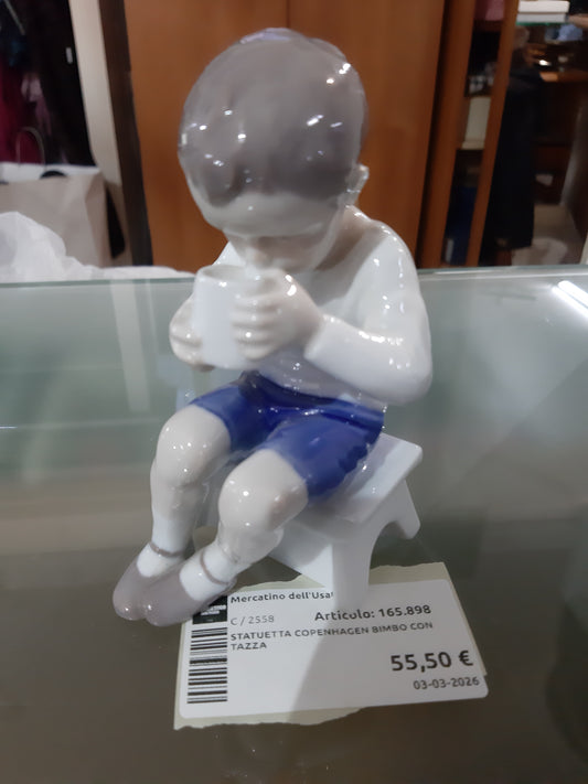 Statuetta Copenhagen Bimbo Con Tazza