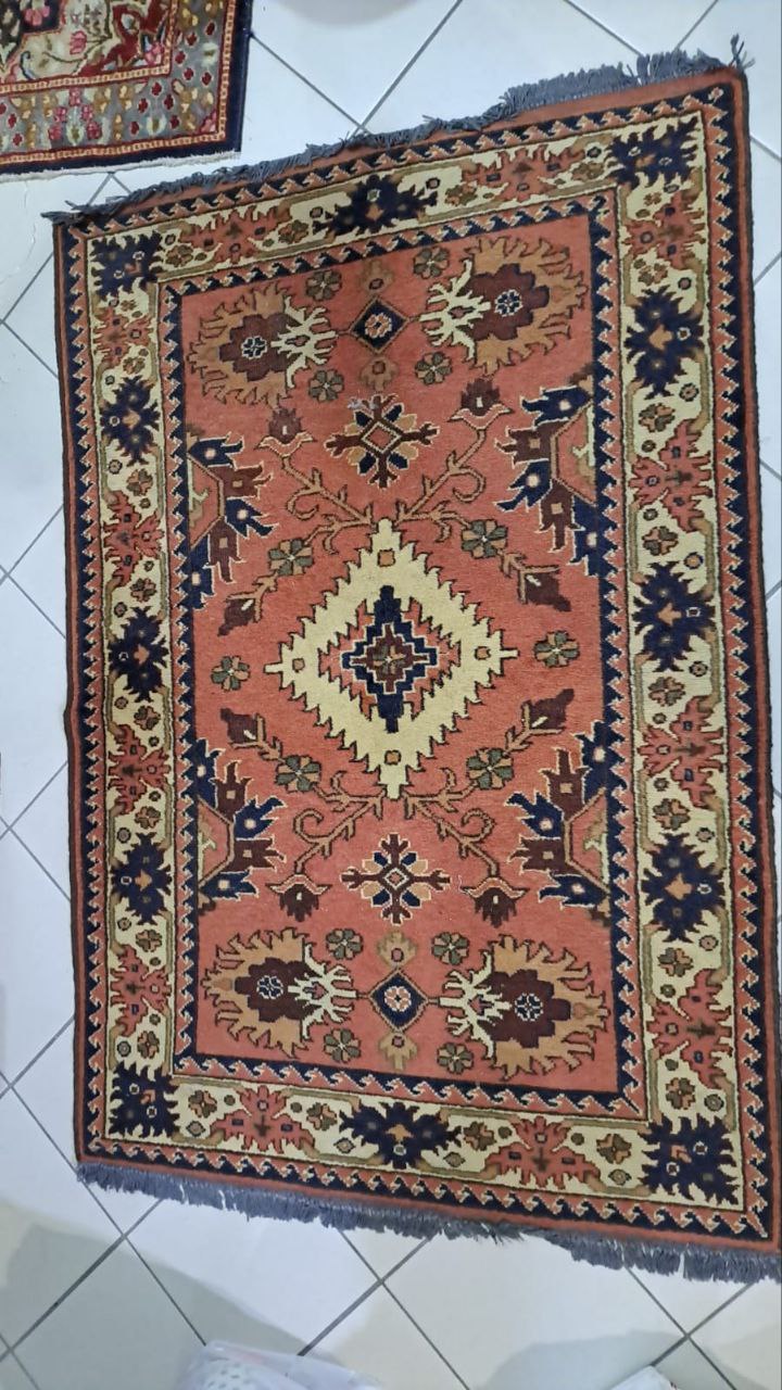 Tappeto Rosa Antico E Centrale Blu, Bordeaux E Beige 158x108 R.