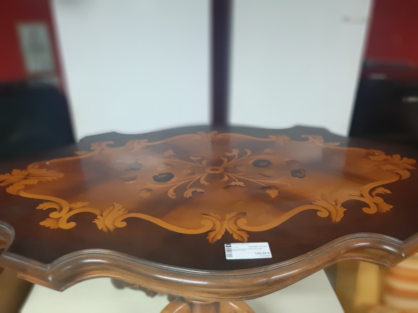 Tavolino Porta Lume Ovale Con Decori Intarsi