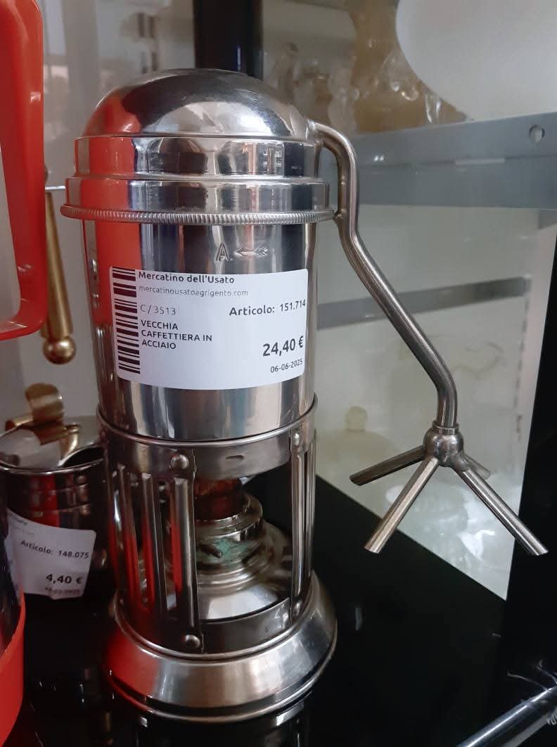 Vecchia Caffettiera In Acciaio