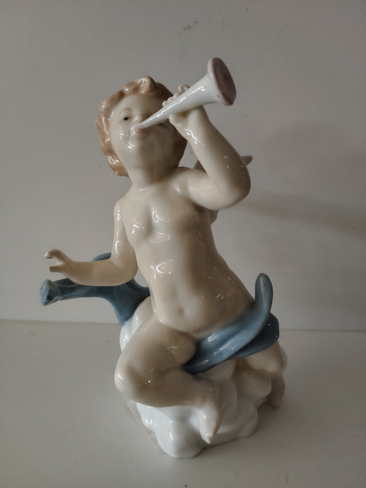 Angioletto Suonatore Con Trombetta In Ceramica