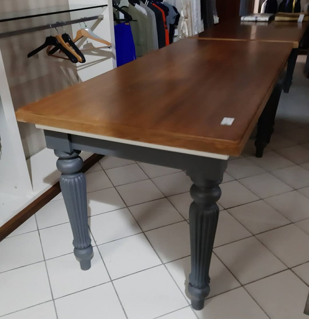 Tavolo Alto Da Esposizione