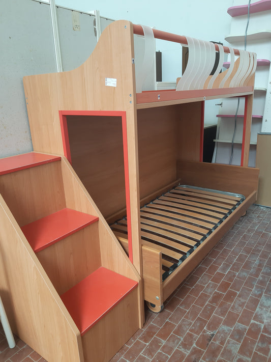 Letto A Castello Con Scaletta Contenitore+letto Ruote