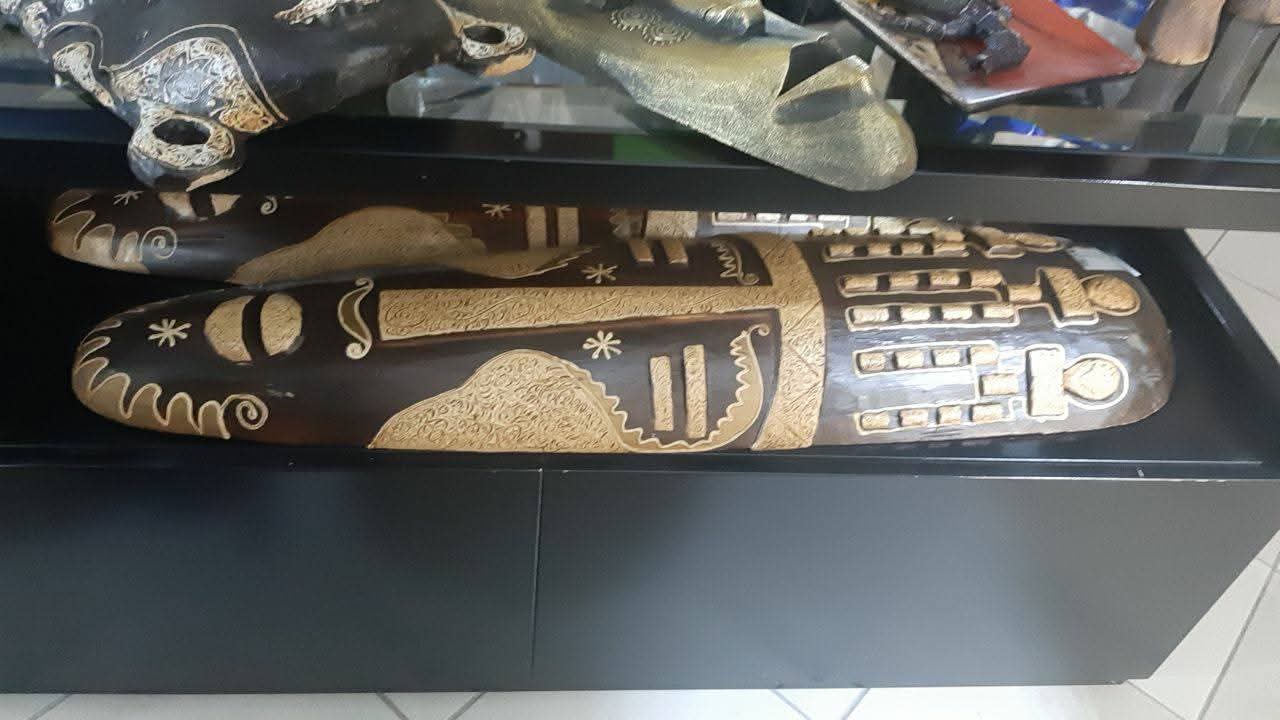 Maschera In Legno