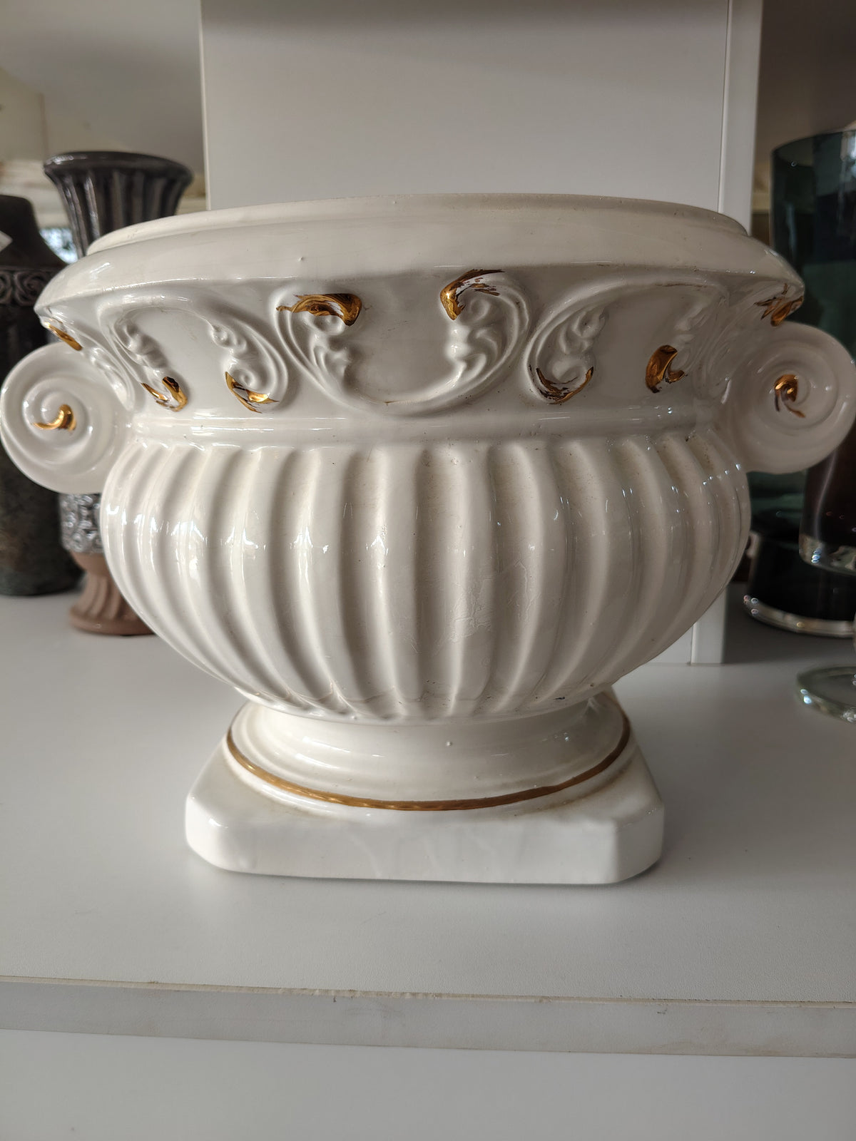 Vecchio Cachepot In Ceramica Bianca