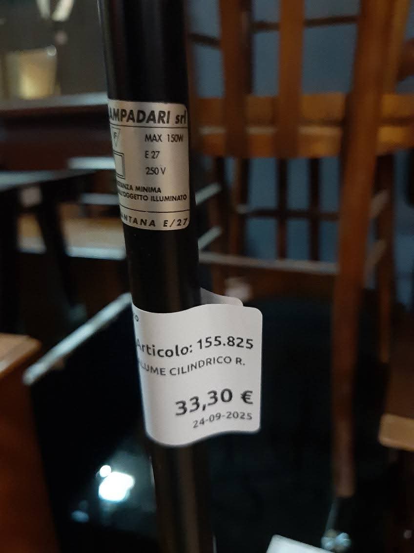 Piantana Con Paralume Cilindrico R.