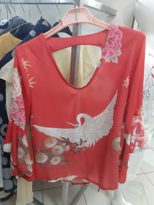 Maglietta Rossa A  Fiori E Gigno