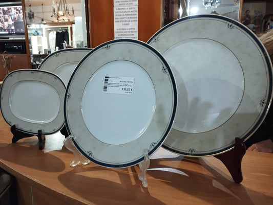 Servizio Piatti Bavaria 41 Pezzi Finitura Classica Con Leggeri Accenti Grigi,neri E Dorati