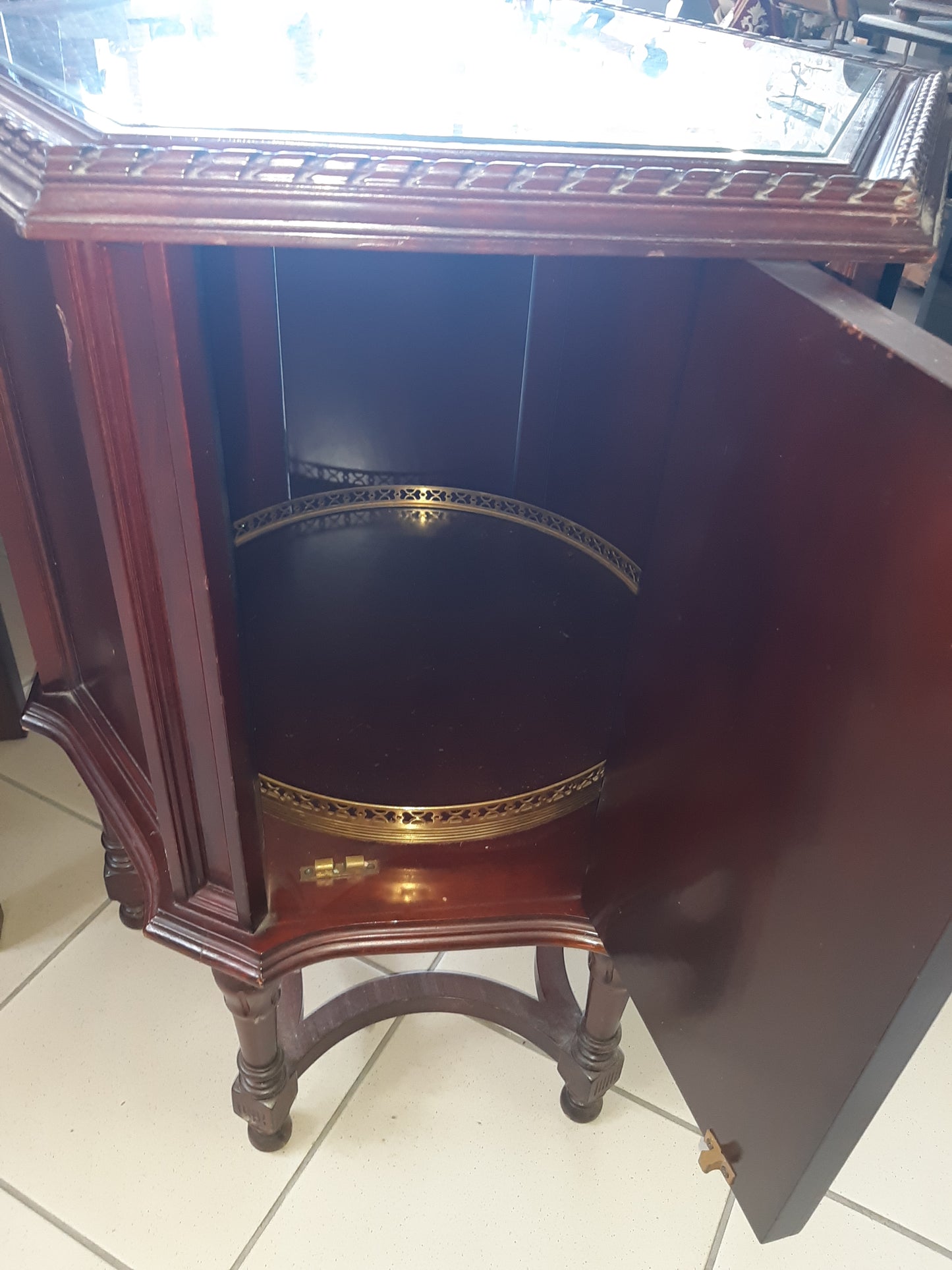 Mobile Bar  Esagonale Con Piano Girevole Interno Base Vetro E Paglia Di Vienna