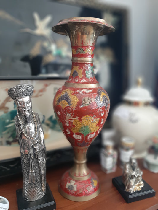 Vaso In Ottone Con Decori Rossi Giallo Verde