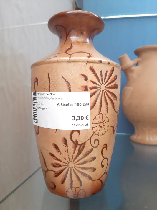 Vaso Etnico