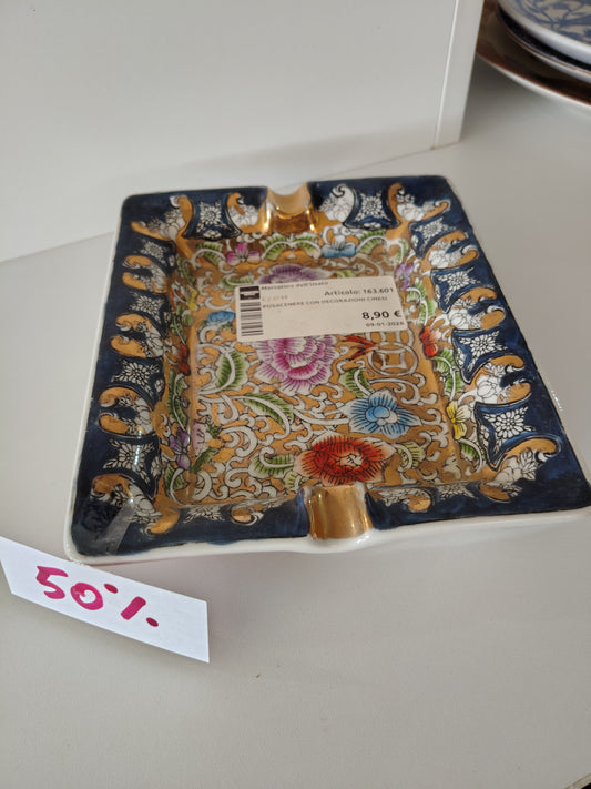 Posacenere Con Decorazioni Cinesi